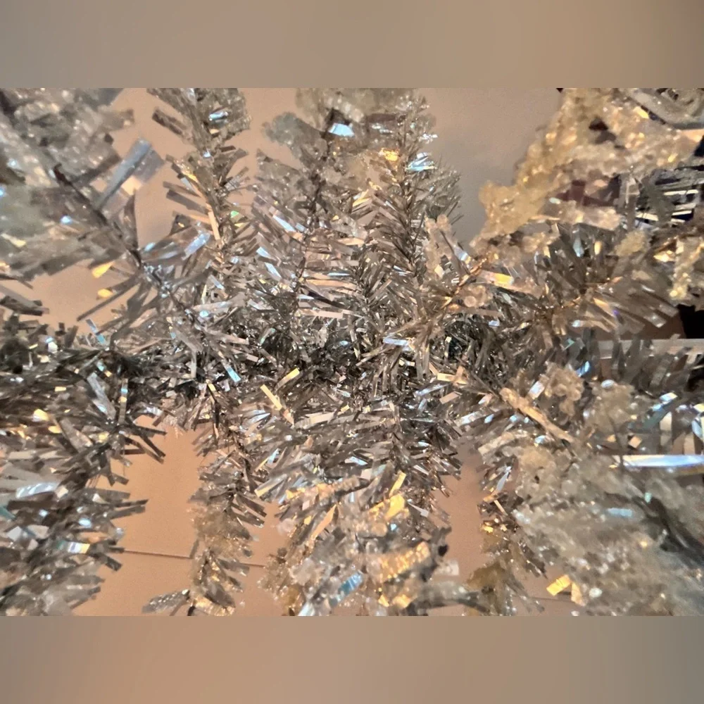 VINTAGE | Silver tinsel Christmas tree